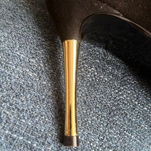 Ladies Black Suede Shoes